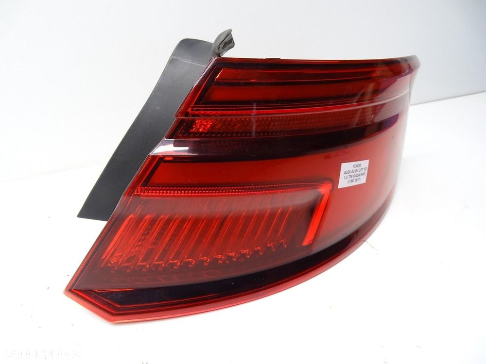 LAMPA PRAWY TYŁ TYLNA W BŁOTNIK MATRIX LED 8V4945092 AUDI A3 8V LIFT 5D SB - 2