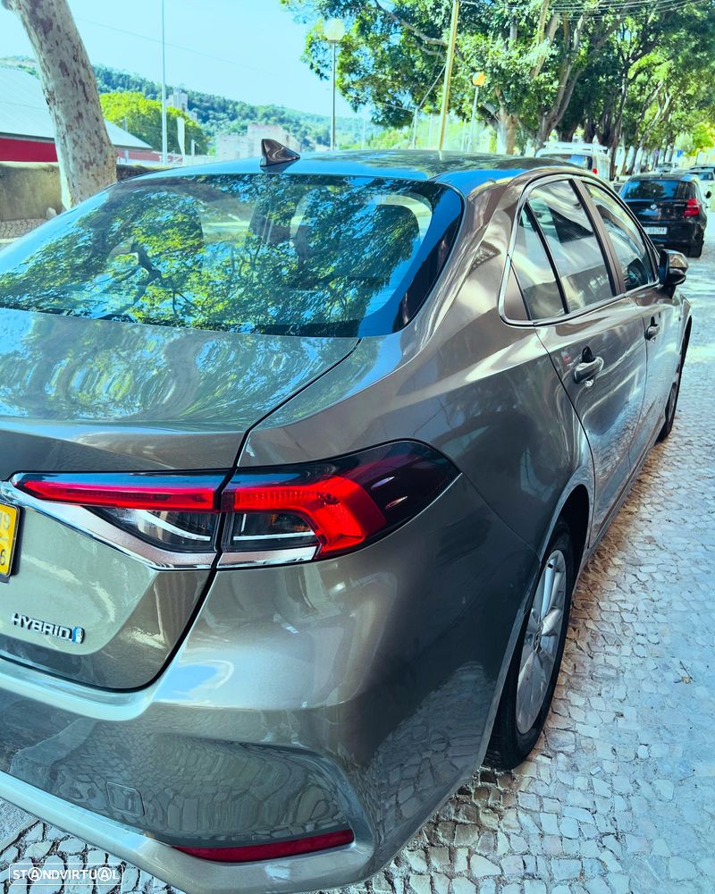 Toyota Corolla 1.8 Hybrid Comfort - 4