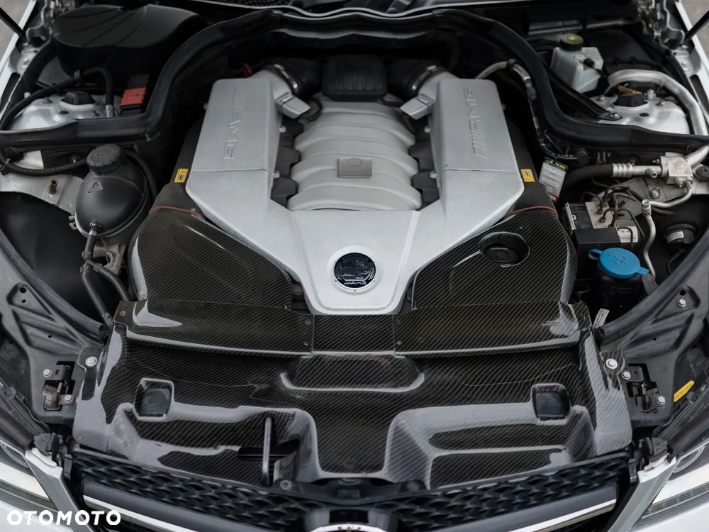 Mercedes-Benz Klasa C 63 AMG AMG SPEEDSHIFT MCT - 17