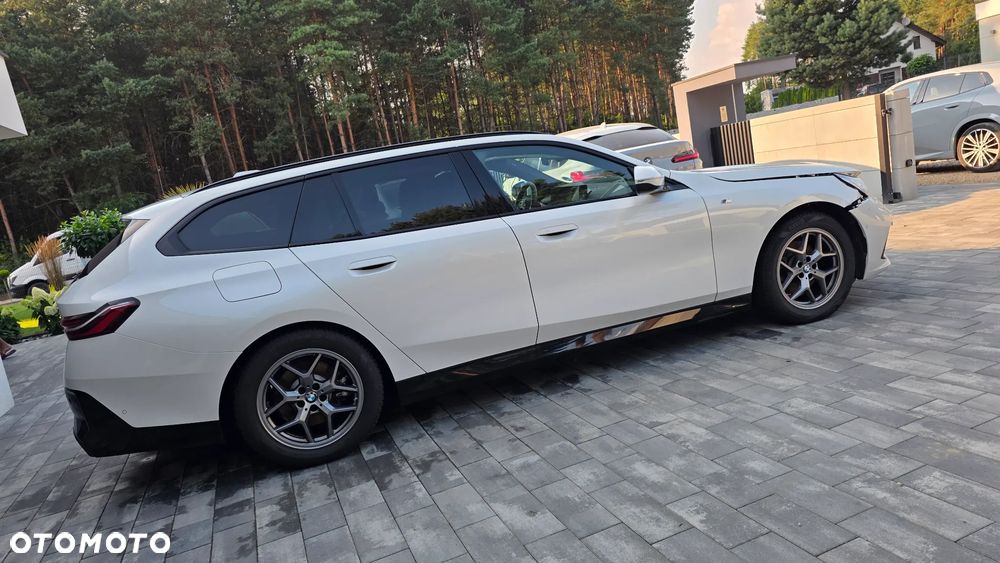 BMW Seria 5 520i mHEV M Sport - 12