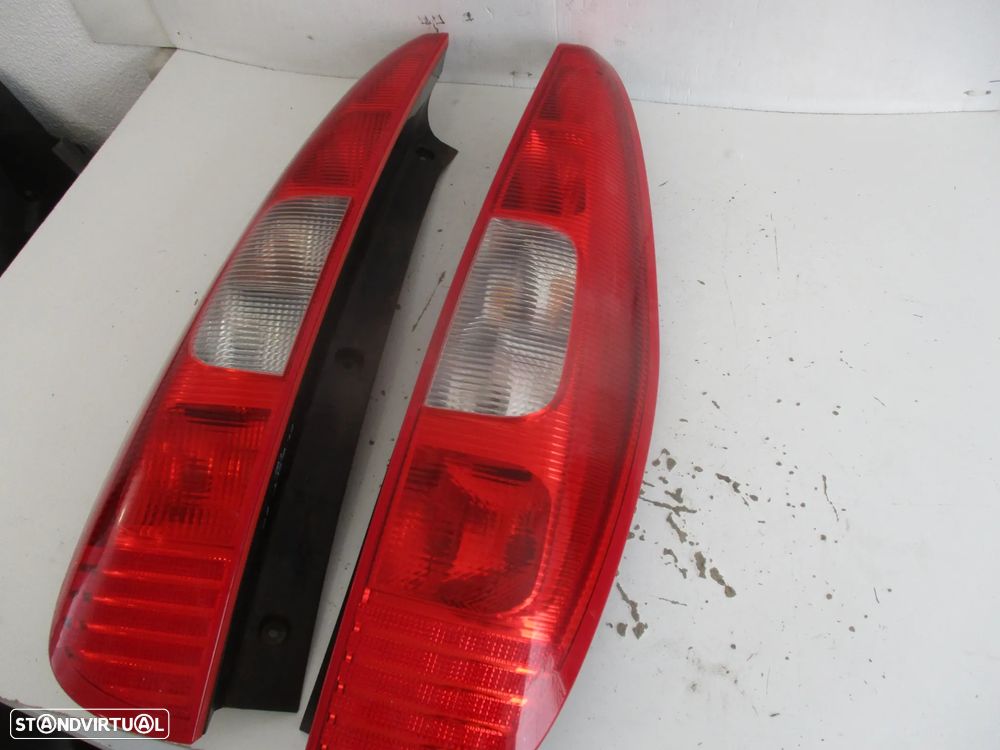 Farol Farolim Trás Mitsubishi Colt 2006 - 3