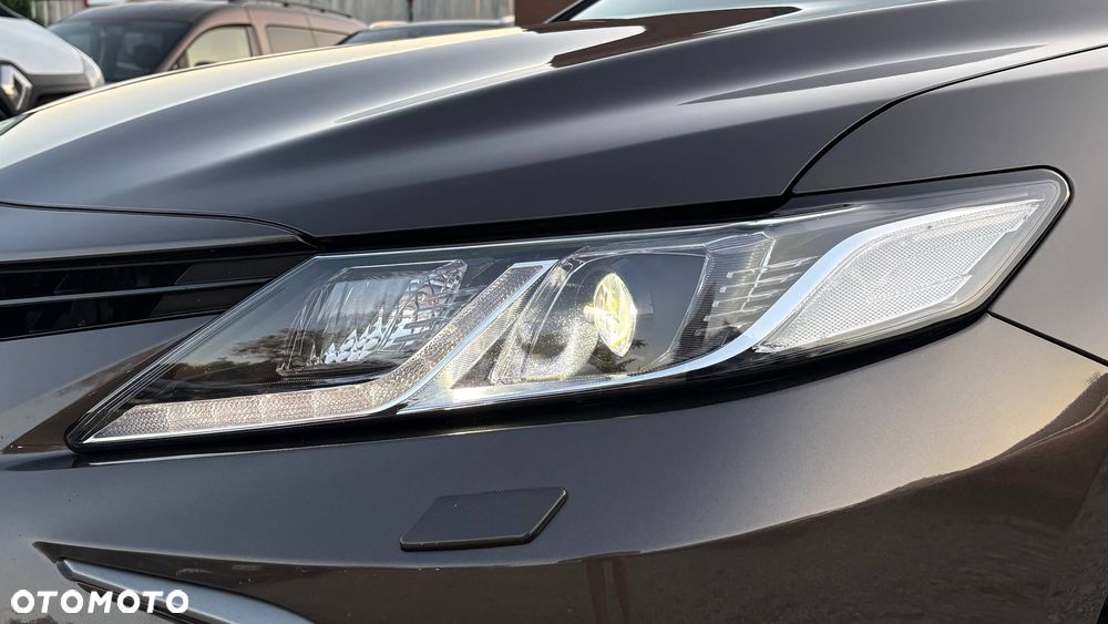 Toyota Camry 2.5 Hybrid Comfort CVT - 14