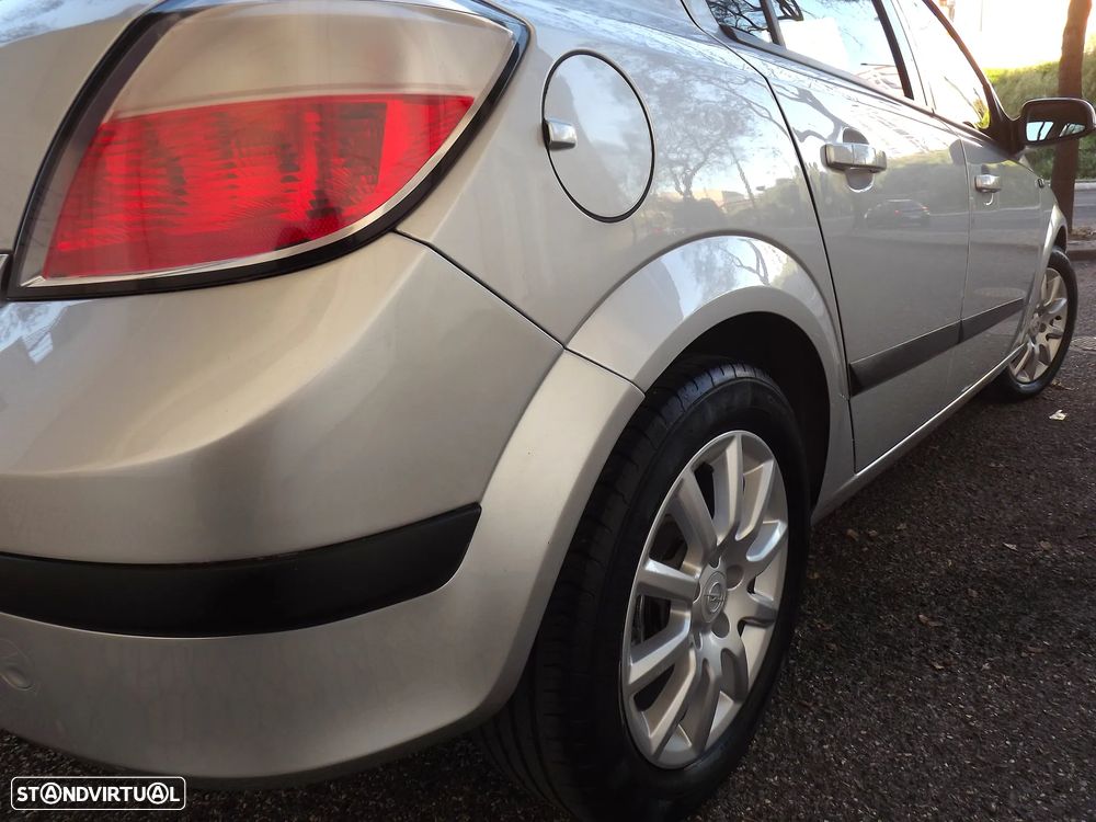 Opel Astra 1.3 CDTI Edition - 22