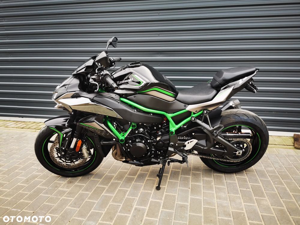 Kawasaki H2 - 3