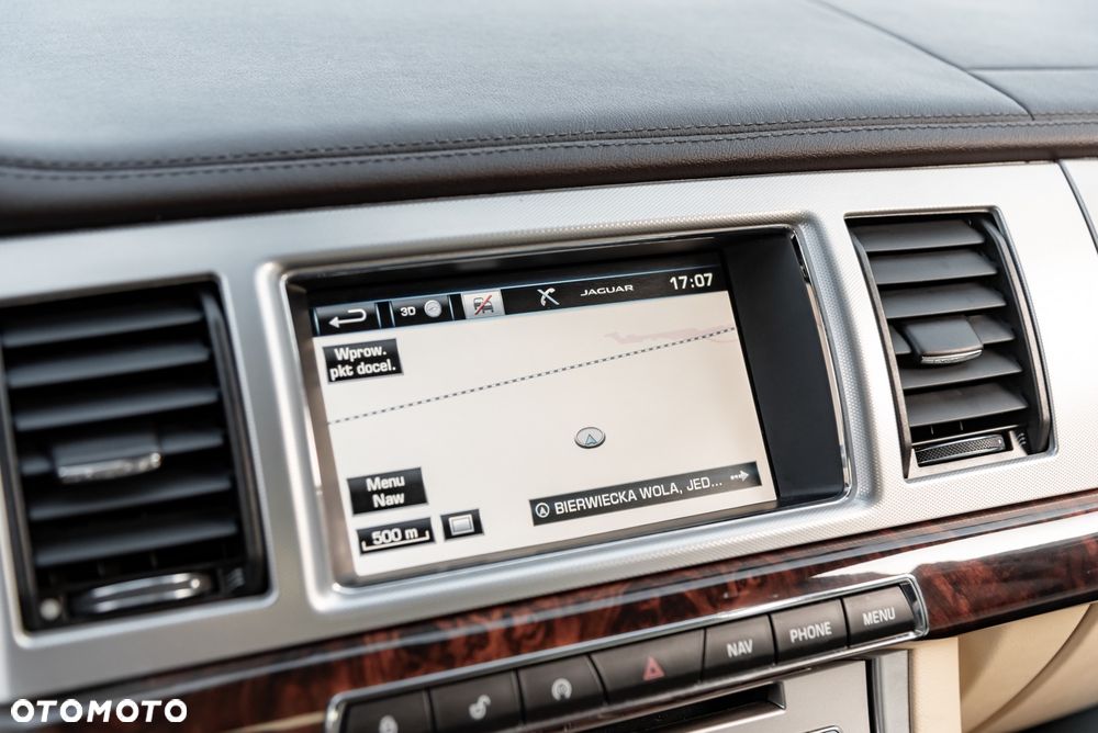 Jaguar XF 3.0 V6 Kompressor AWD - 30
