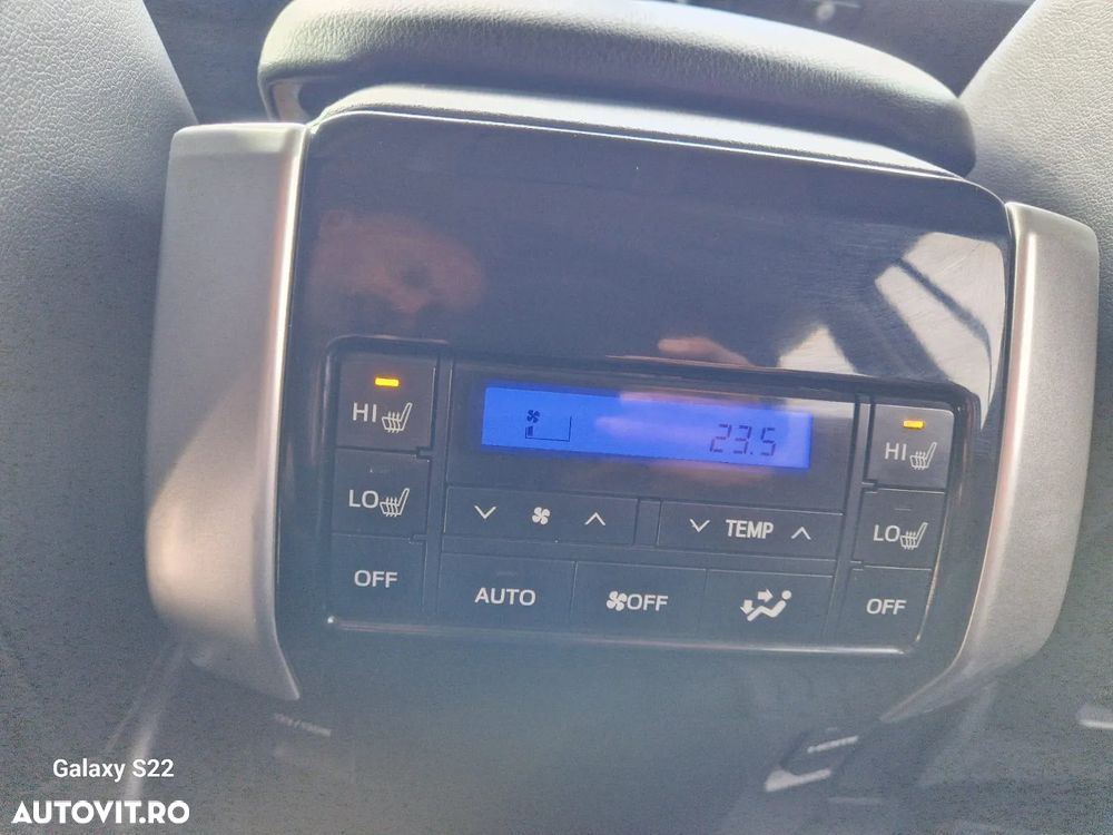 Toyota Land Cruiser 2.8l D-4D 204 CP A/T Luxury Black Matte Edition - 24