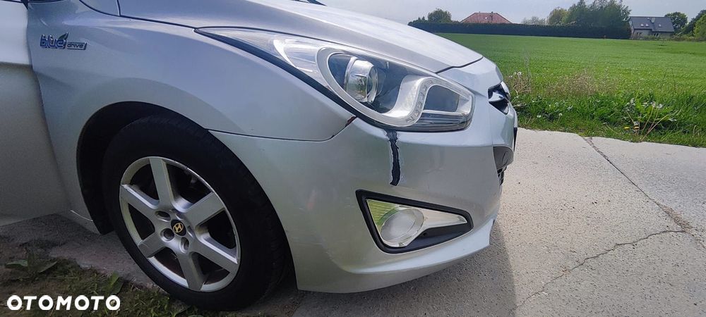 Hyundai i40 Kombi blue 1.7 CRDi Classic - 12