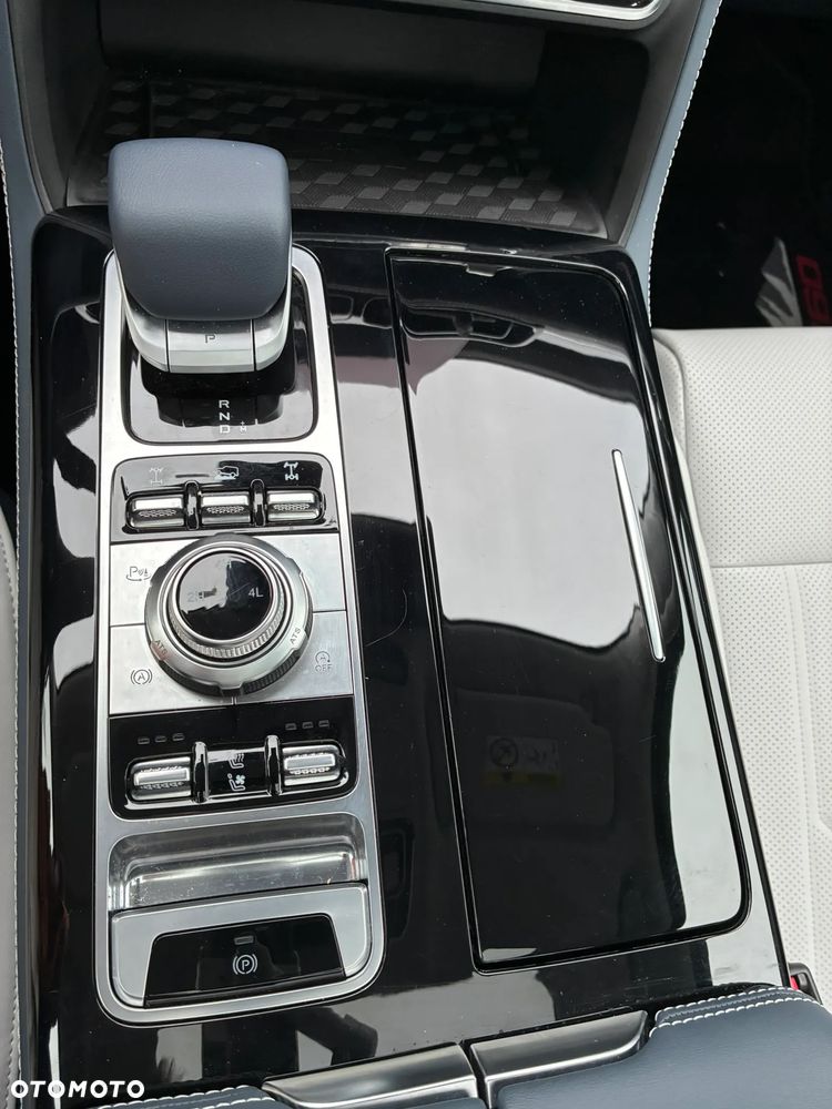 BAIC BJ60 mHEV Flagship 4x4 - 32