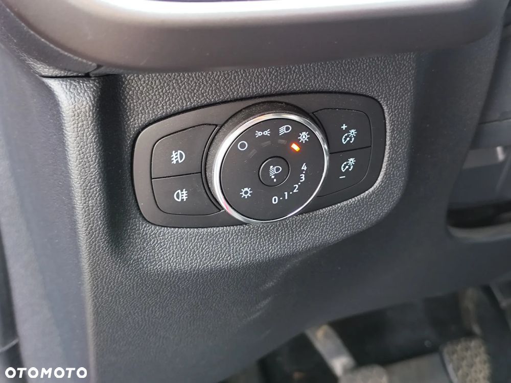 Ford Tourneo Courier 1.0 EcoBoost Titanium - 17