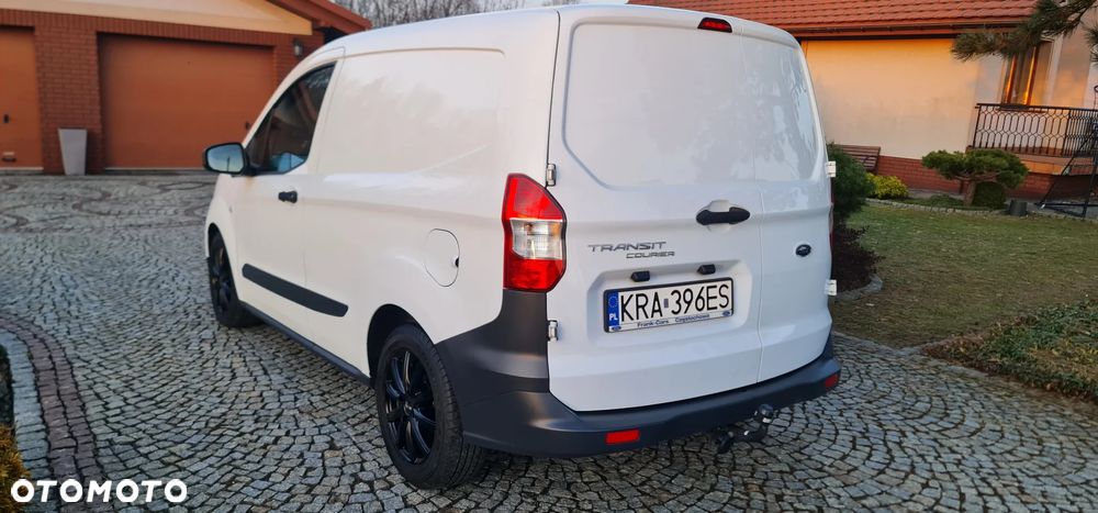 Ford Transit Courier - 4
