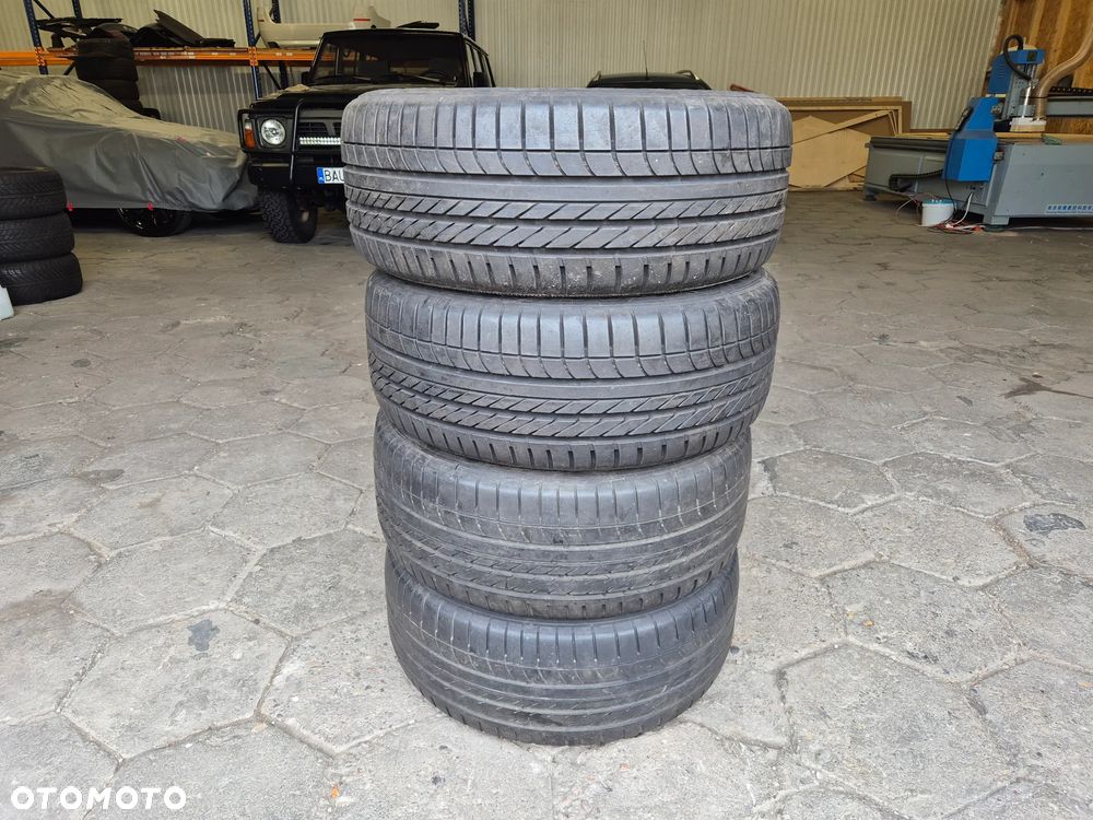 4 x OPONA GOODYEAR EAGLE F1 255/45R19 104Y