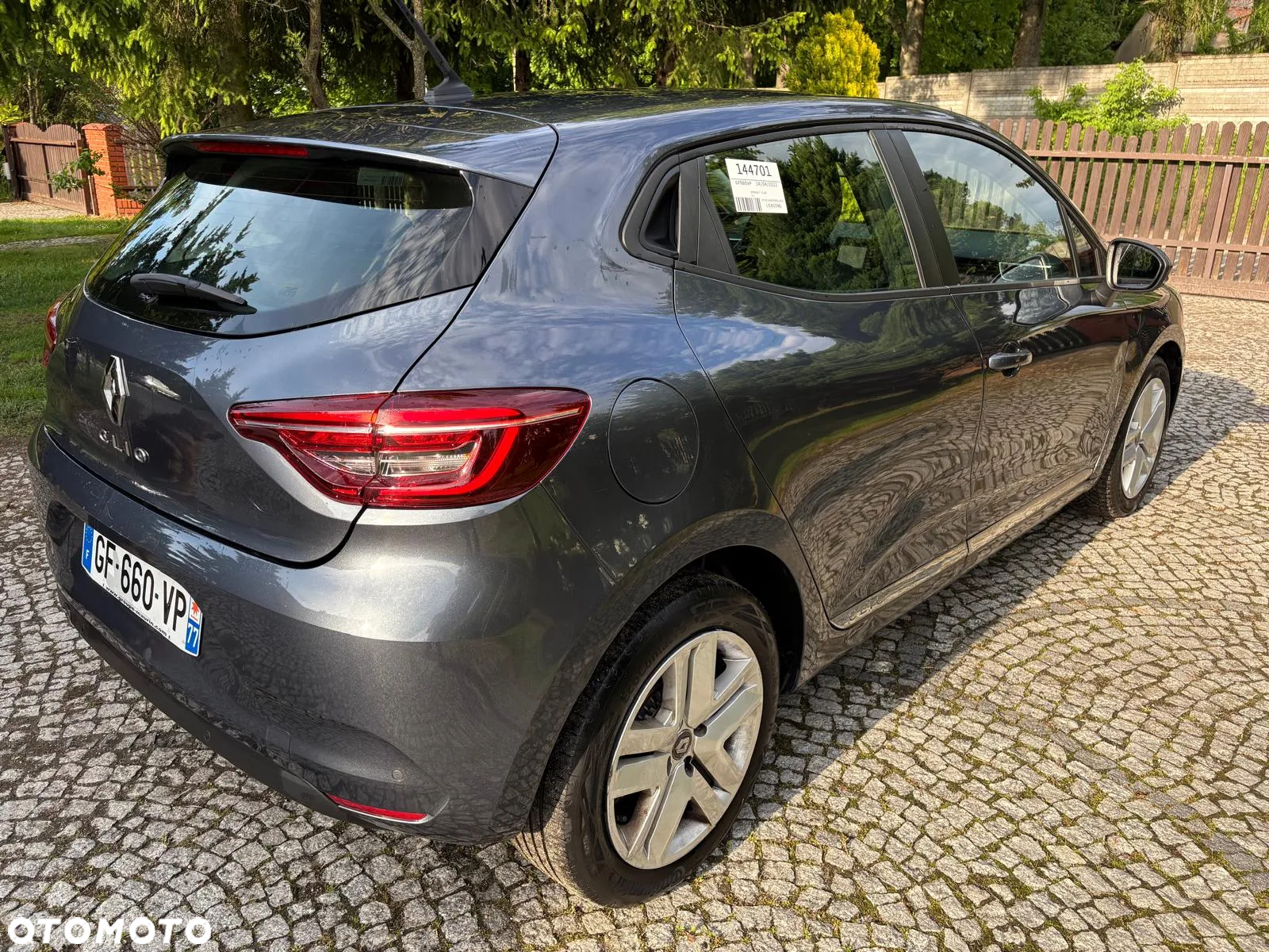 Renault Clio 1.0 TCe Evolution - 5
