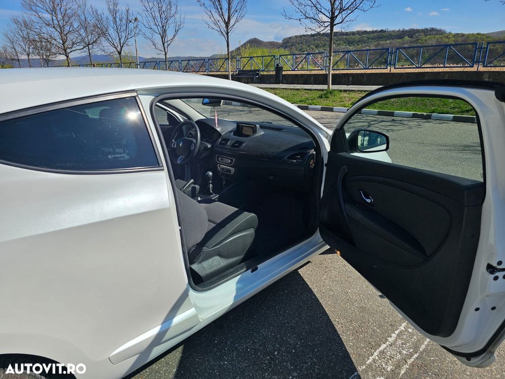 Renault Megane III Coupe 1.5 dCi Color Edition - 5