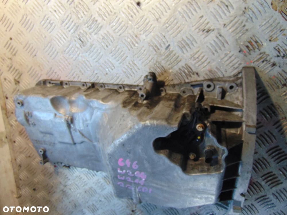 Misa oleju mercedes w204 2,2 cdi a646 - 4
