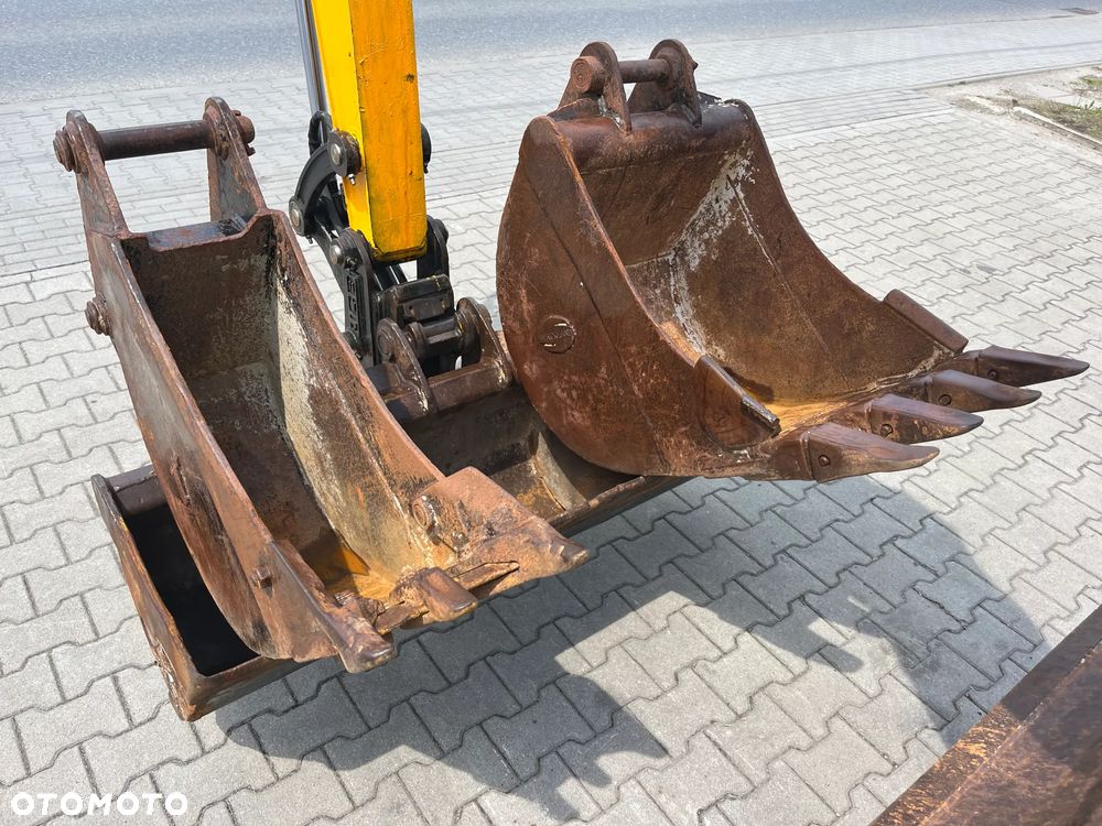 JCB 48Z-1 - 15