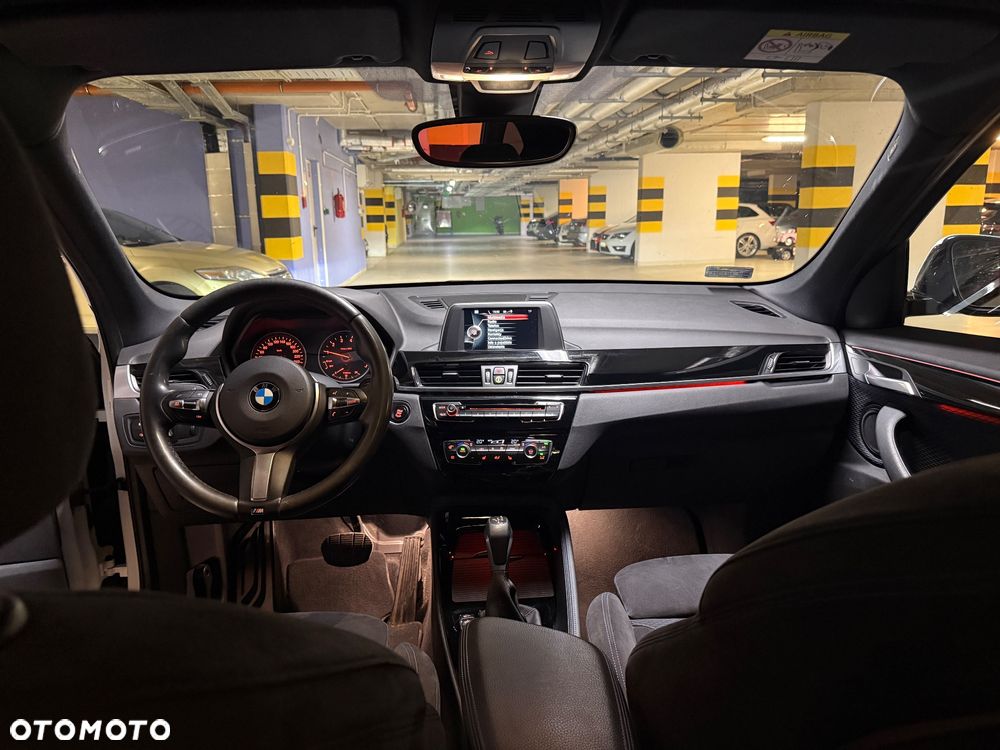 BMW X1 sDrive18i M Sport - 12