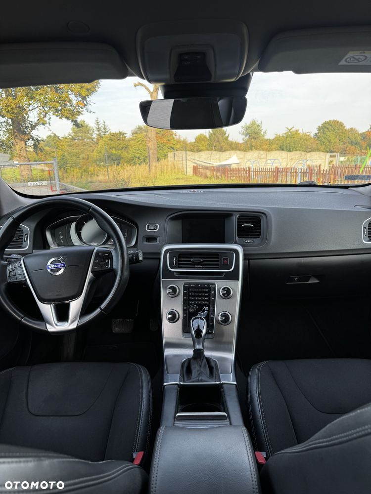 Volvo V60 D4 Momentum - 6