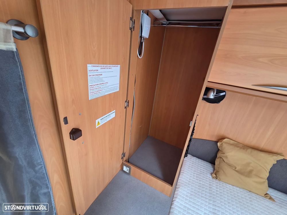 Pilote Aventura 730G Cama Central Frigo Grande - 19
