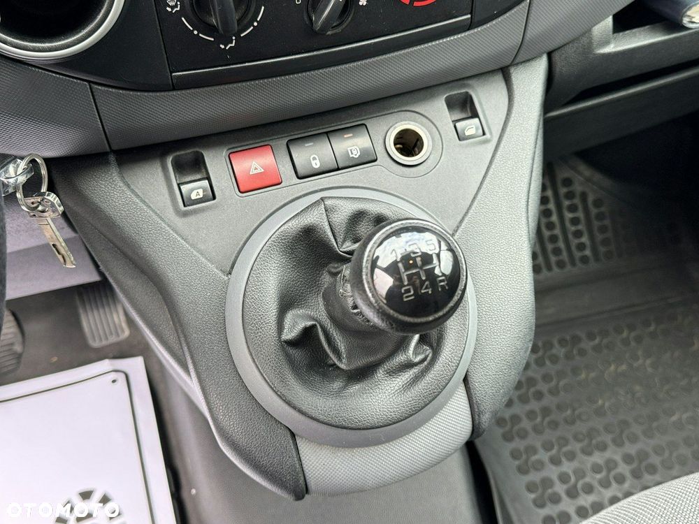 Peugeot Partner - 24