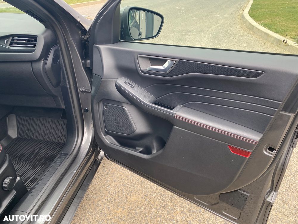 Ford Kuga - 19