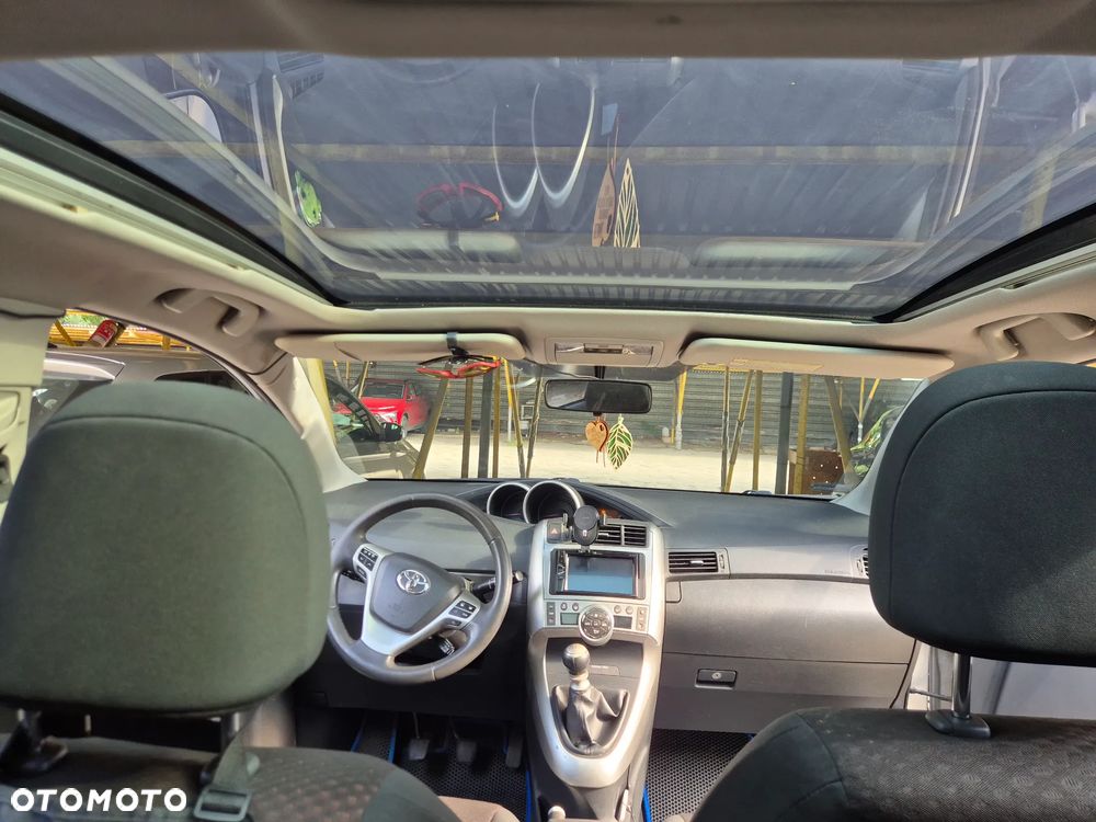 Toyota Verso 2.0 D-4D - 6