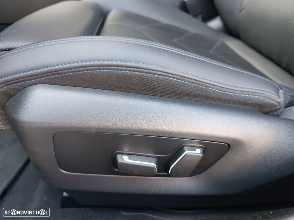 BMW 520 d Pack Desportivo M - 15