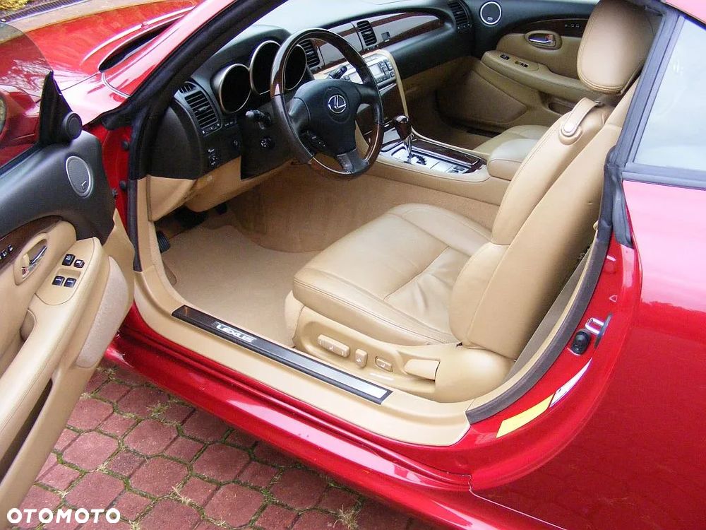 Lexus SC 430 - 12