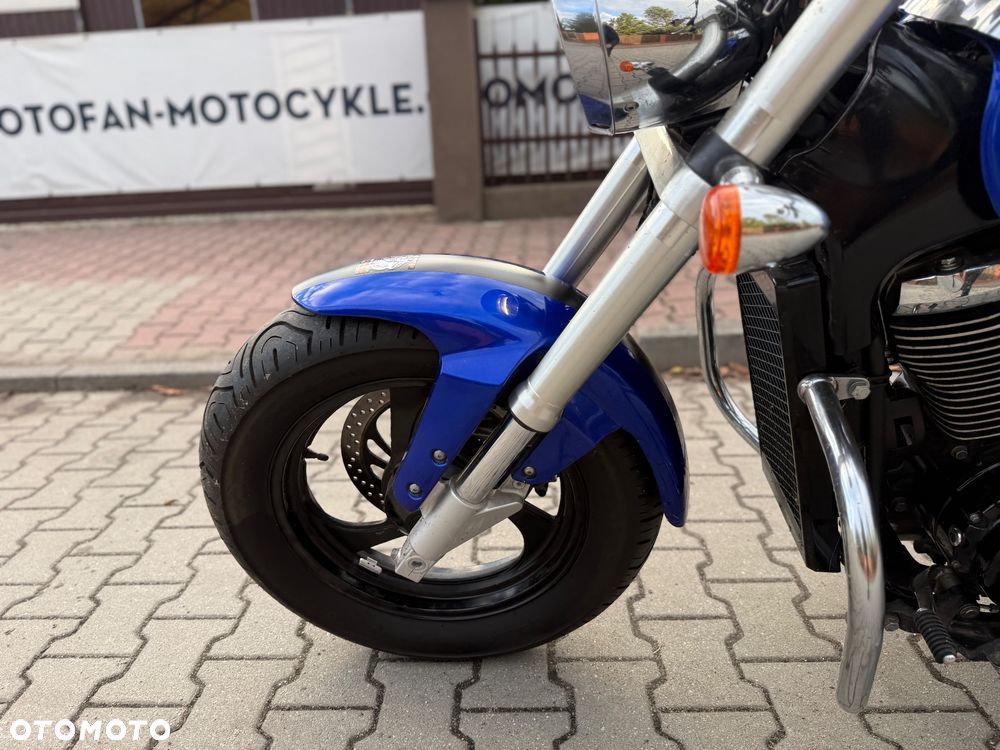 Suzuki Intruder - 22