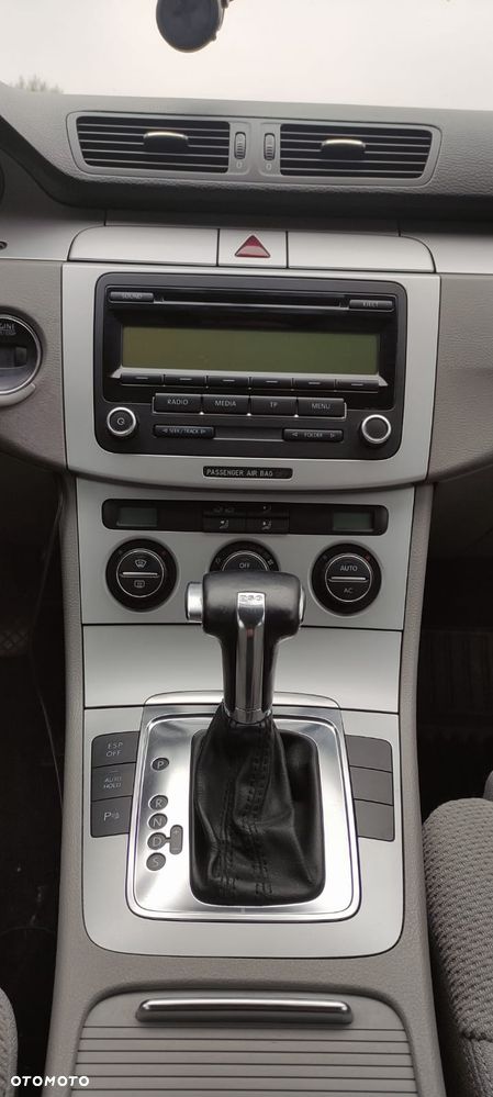 Volkswagen Passat 2.0 TDI DSG Comfortline - 10