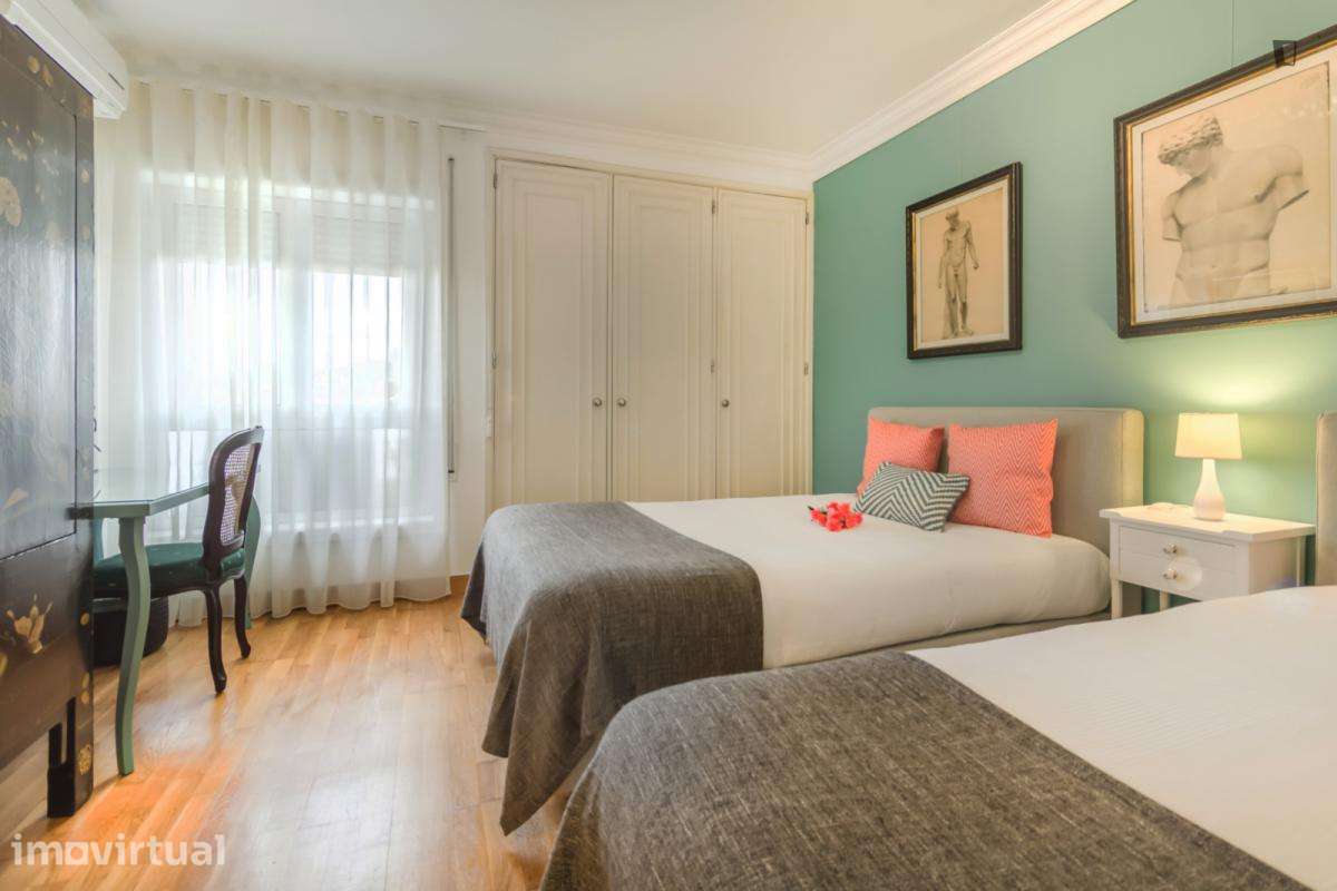 Apartamento com 1 quartos - localizado em São Bento Lisbon - Grande imagem: 3/16