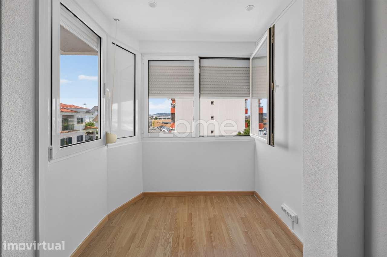 T2 Luminoso com Vistas Desafogadas, Mealhada, Loures - Grande imagem: 4/27
