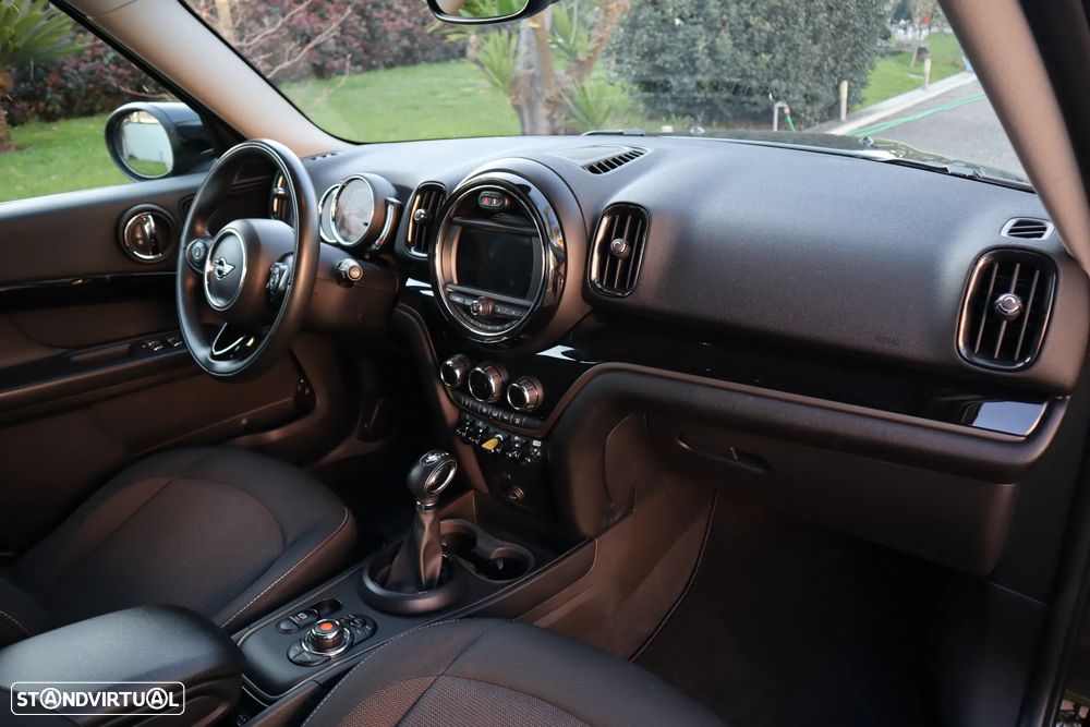 MINI Countryman Cooper SE ALL4 Auto - 21