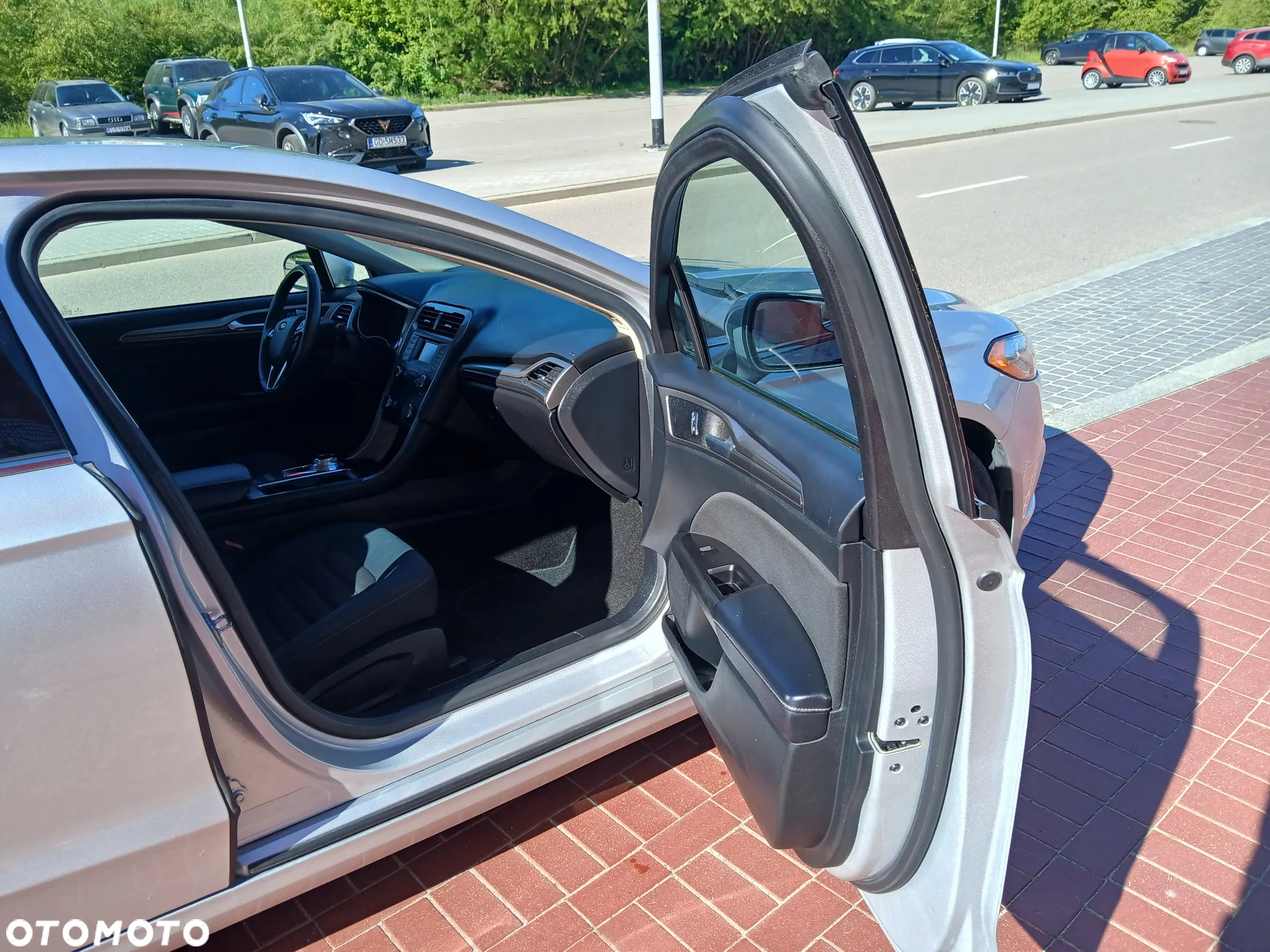 Ford Fusion - 16