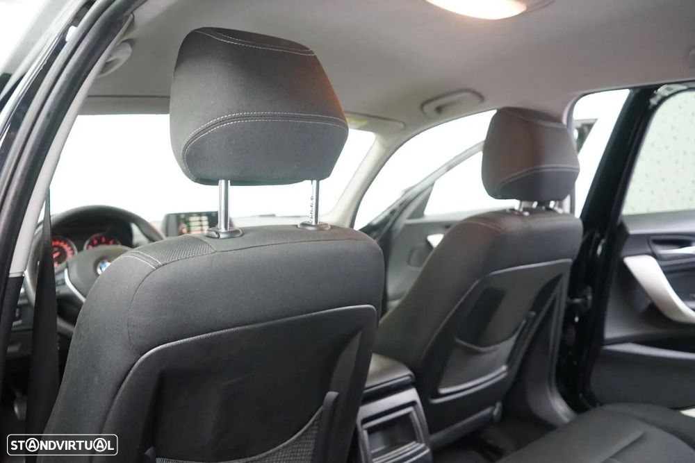BMW 116 d Luxury Line - 39