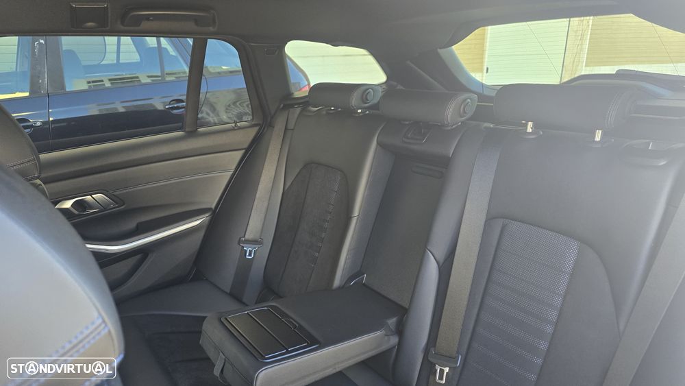 BMW 320 d Touring Pack M Auto - 16