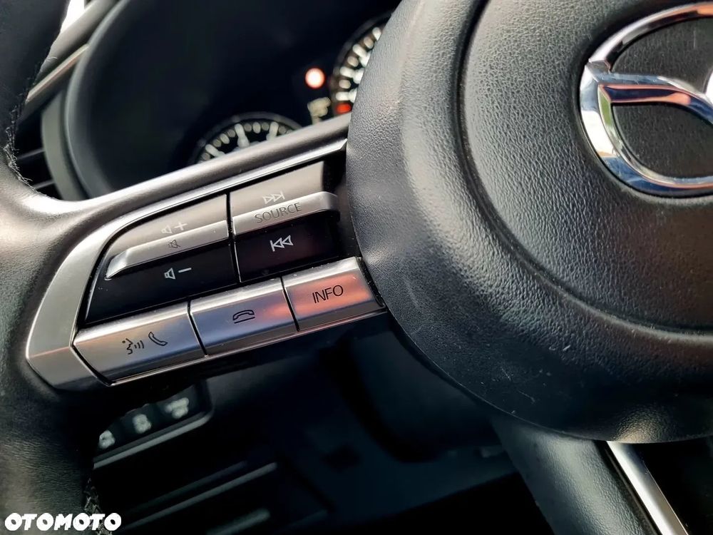 Mazda 3 SKYACTIV-G 2.0 M-Hybrid DRIVE - 16