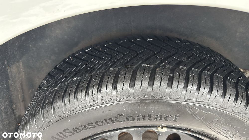 Volkswagen Caddy - 26