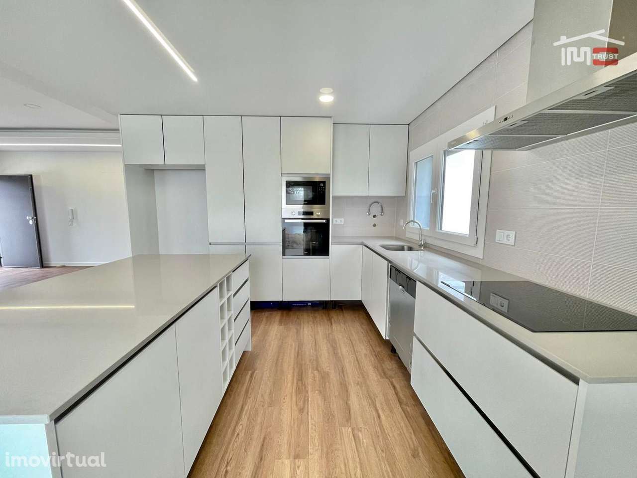 Moradia Térrea T3+1 com Áreas Amplas em Fernão Ferro | Terreno 380... - Grande imagem: 4/39