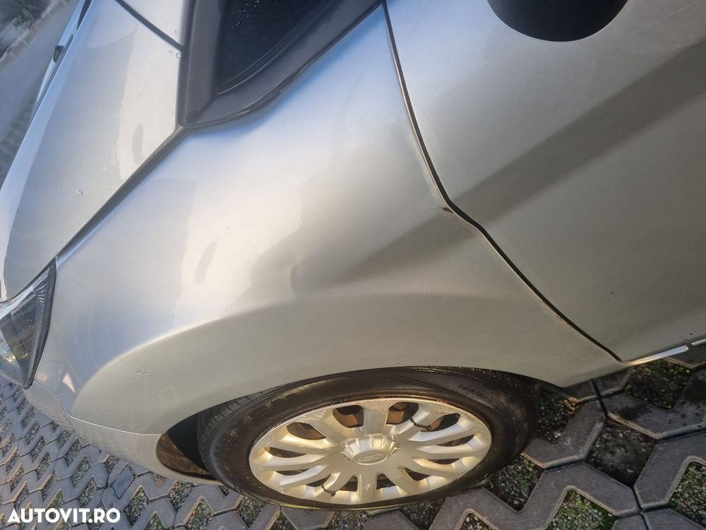 Ford Fiesta 1.25 Trend - 9