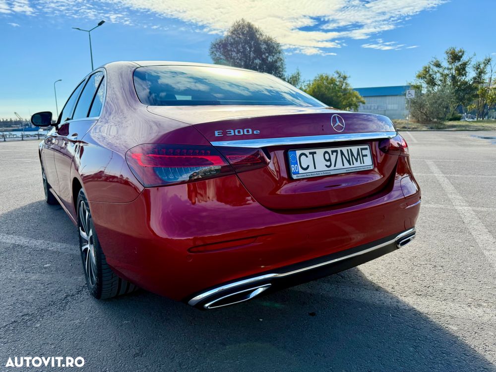 Mercedes-Benz E - 4