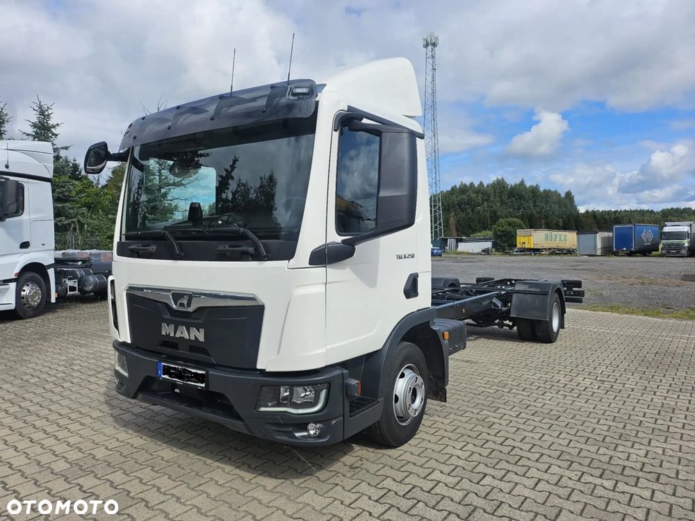 MAN TGL III  8.250 - 2