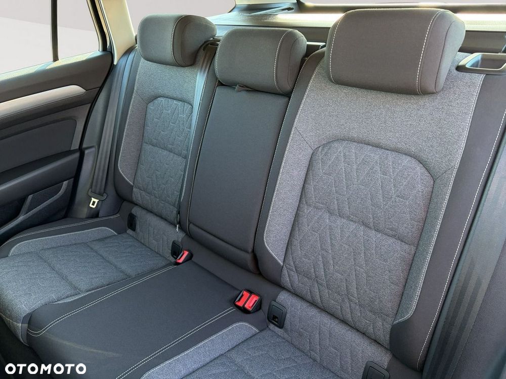 Volkswagen Passat - 23