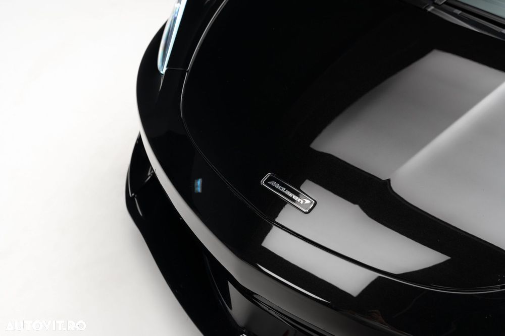 McLaren GT - 7