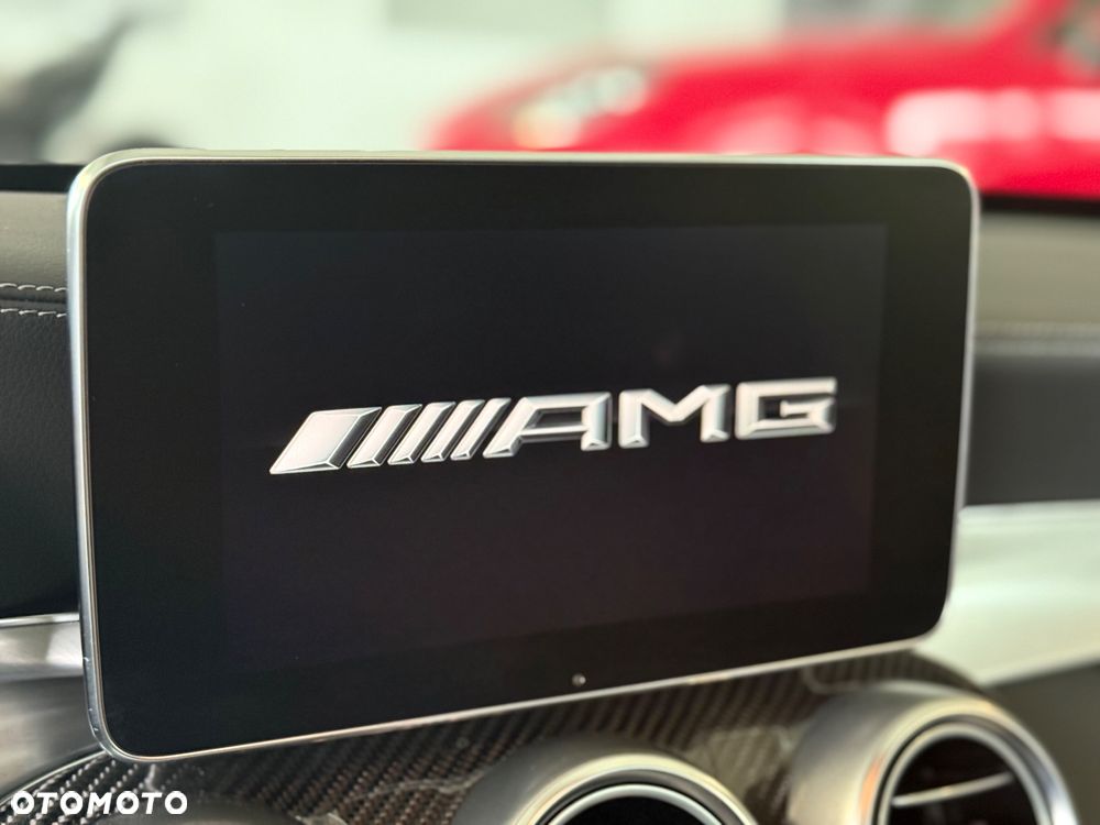Mercedes-Benz Klasa C 63 S AMG 9G - 21