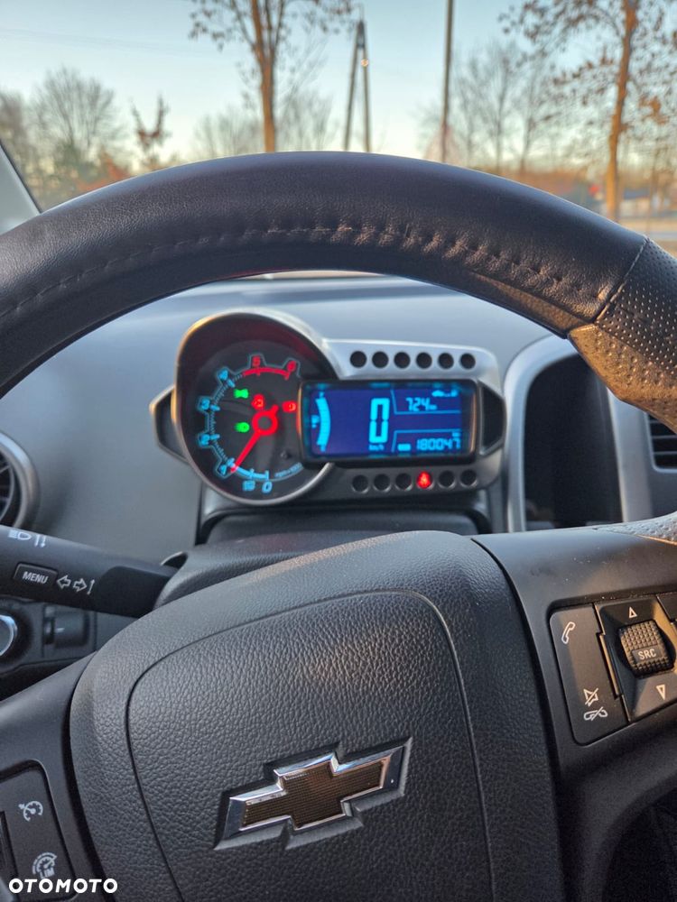 Chevrolet Aveo 1.3 D LTZ S/S - 6