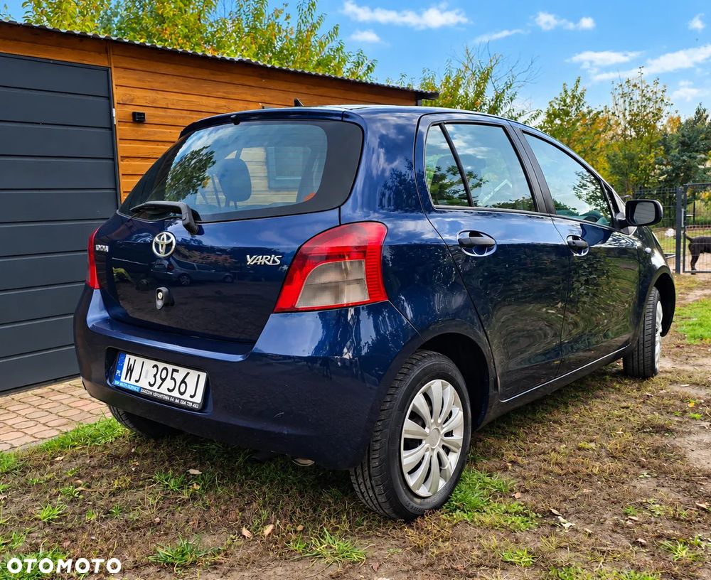 Toyota Yaris 1.0 Luna A/C - 3