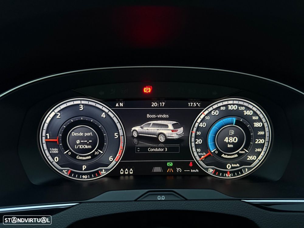 VW Passat Variant 2.0 TDI Highline DSG 4Motion - 27