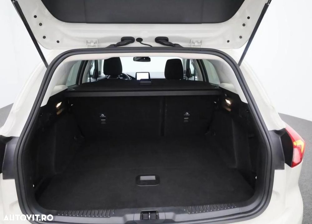 Ford Focus 1.5 EcoBlue Start-Stopp-System Aut. ACTIVE DESIGN - 21