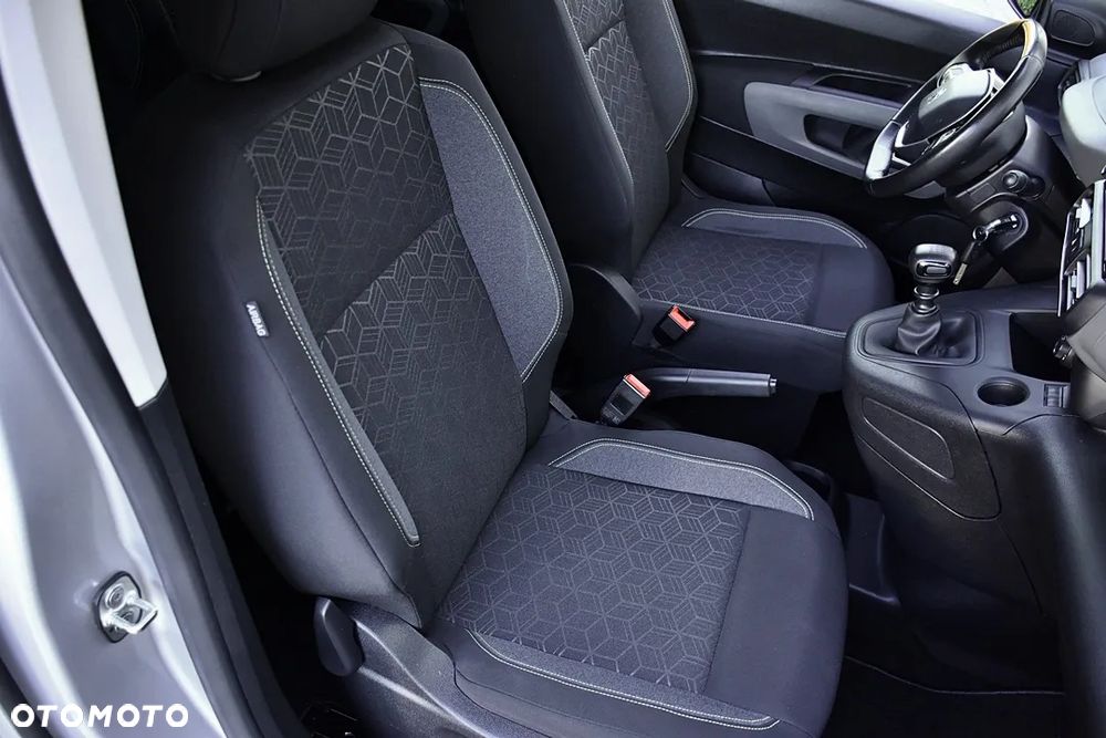 Peugeot Rifter 1.5 BlueHDI Allure S&S - 31