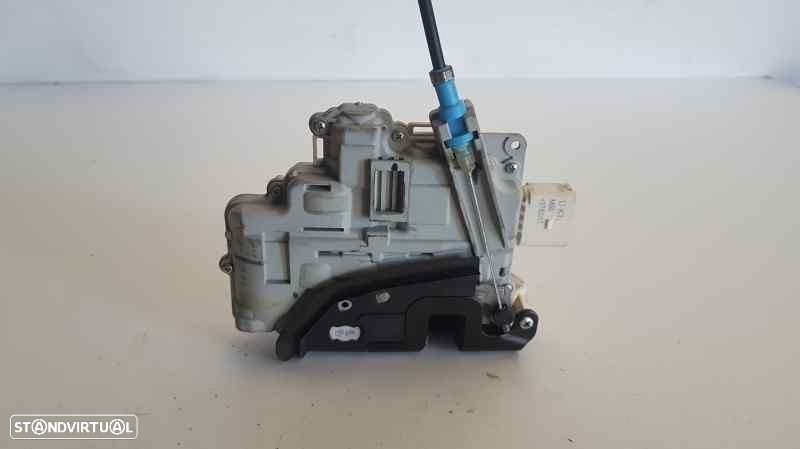 FECHADURA PORTA TRASEIRA ESQUERDA AUDI A3 SPORTBACK 2015 - 1